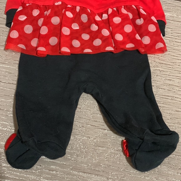 Disney Baby Onsie One Piece Red Black Minnie Mouse NB NewBorn - Picture 7 of 16